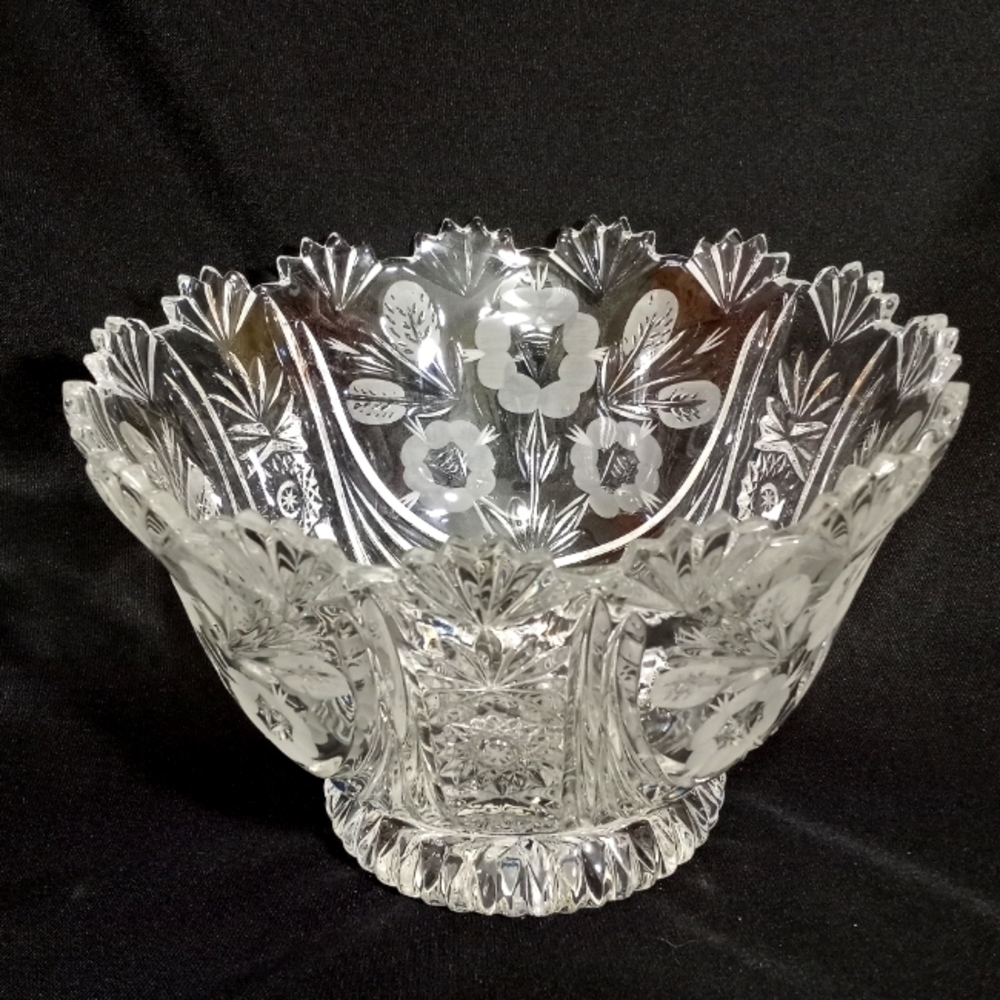 Godinger Shannon Irish Cut Crystal Bowl 5.75" Tall x 9 Diameter
